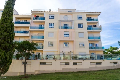 Apartamento T3 para Venda em São Domingos de Rana