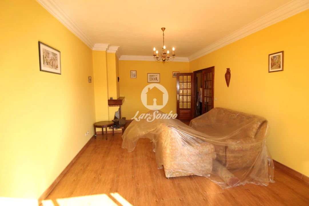Apartamento T2 para Venda em Fafe Foto 9