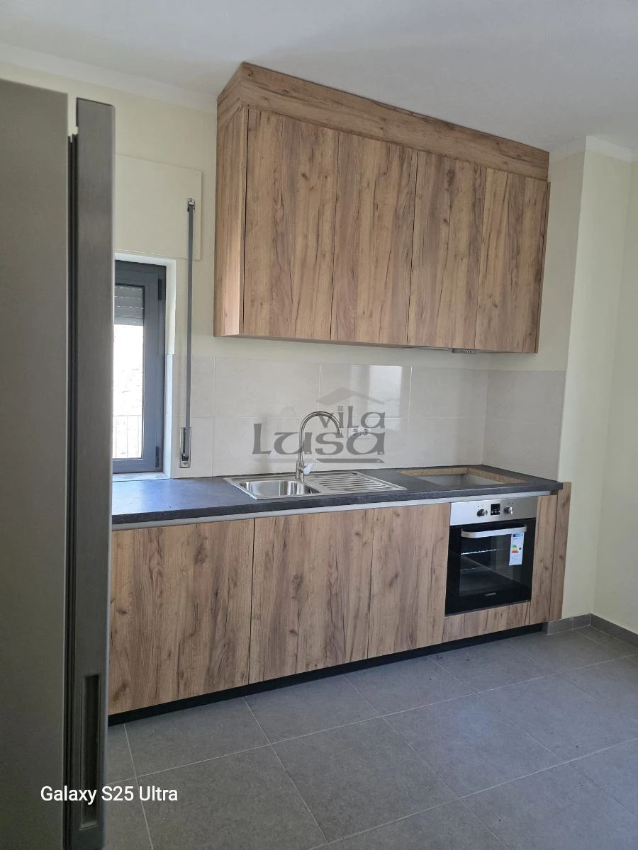 Apartamento T3 para Arrendamento em Canas de Senhorim Foto 2