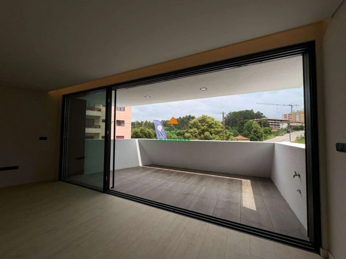 Apartamento T4 para Venda em Gondomar (São Cosme), Valbom e Jovim Foto 2