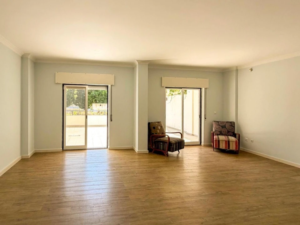 Apartamento T2 para Arrendamento em Oeiras e São Julião da Barra, Paço de Arcos e Caxias Foto 7