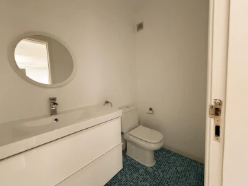 Apartamento T2 para Arrendamento em Oeiras e São Julião da Barra, Paço de Arcos e Caxias