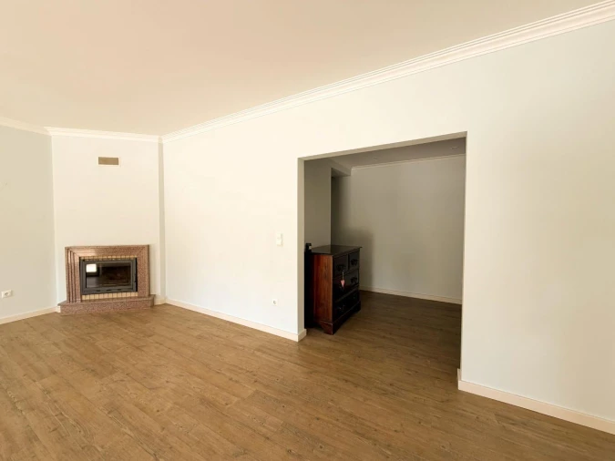 Apartamento T2 para Arrendamento em Oeiras e São Julião da Barra, Paço de Arcos e Caxias Foto 6
