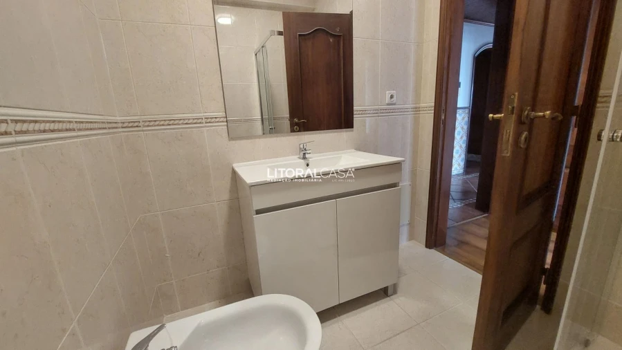 Apartamento T3 para Venda em São Bernardo Foto 24