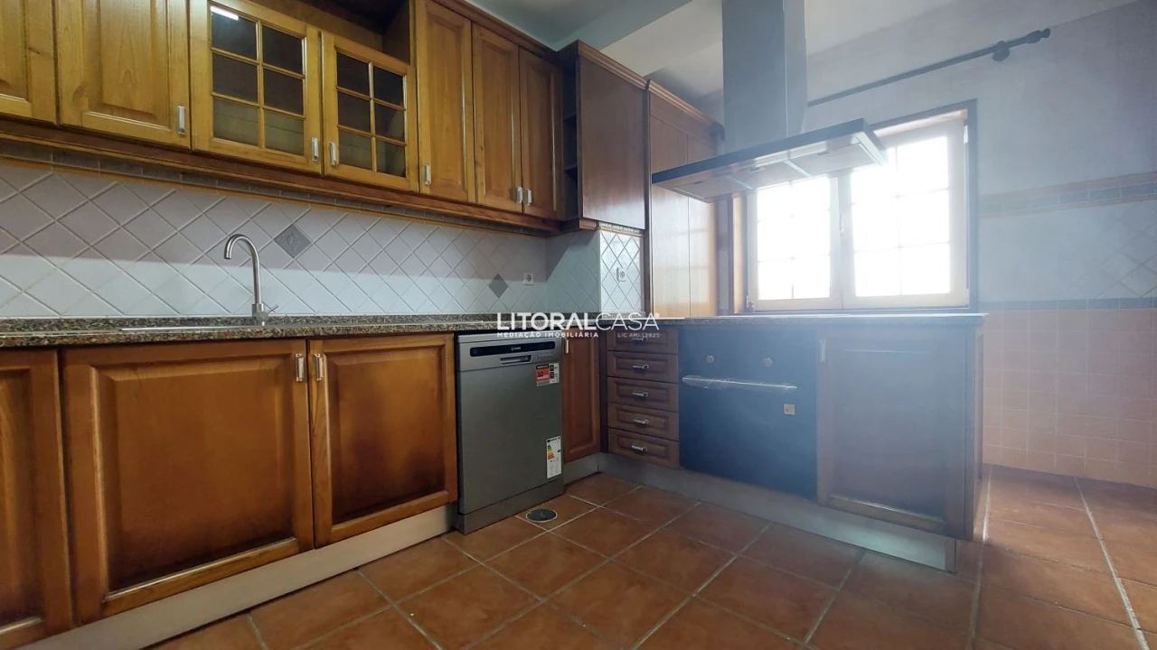 Apartamento T3 para Venda em São Bernardo Foto 3