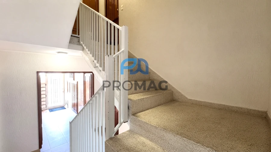 Apartamento T2 para Venda em Fânzeres e São Pedro da Cova Foto 6