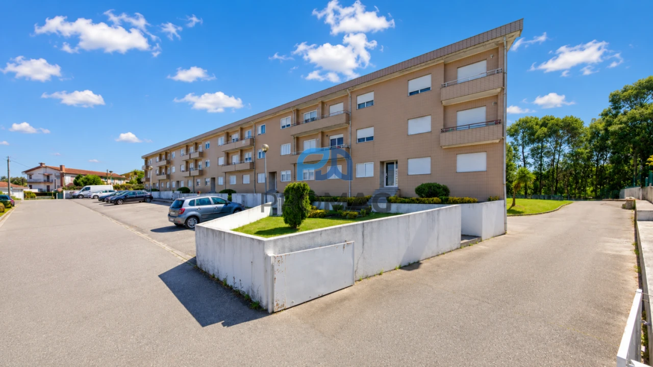 Apartamento T2 para Venda em Fânzeres e São Pedro da Cova Foto 1