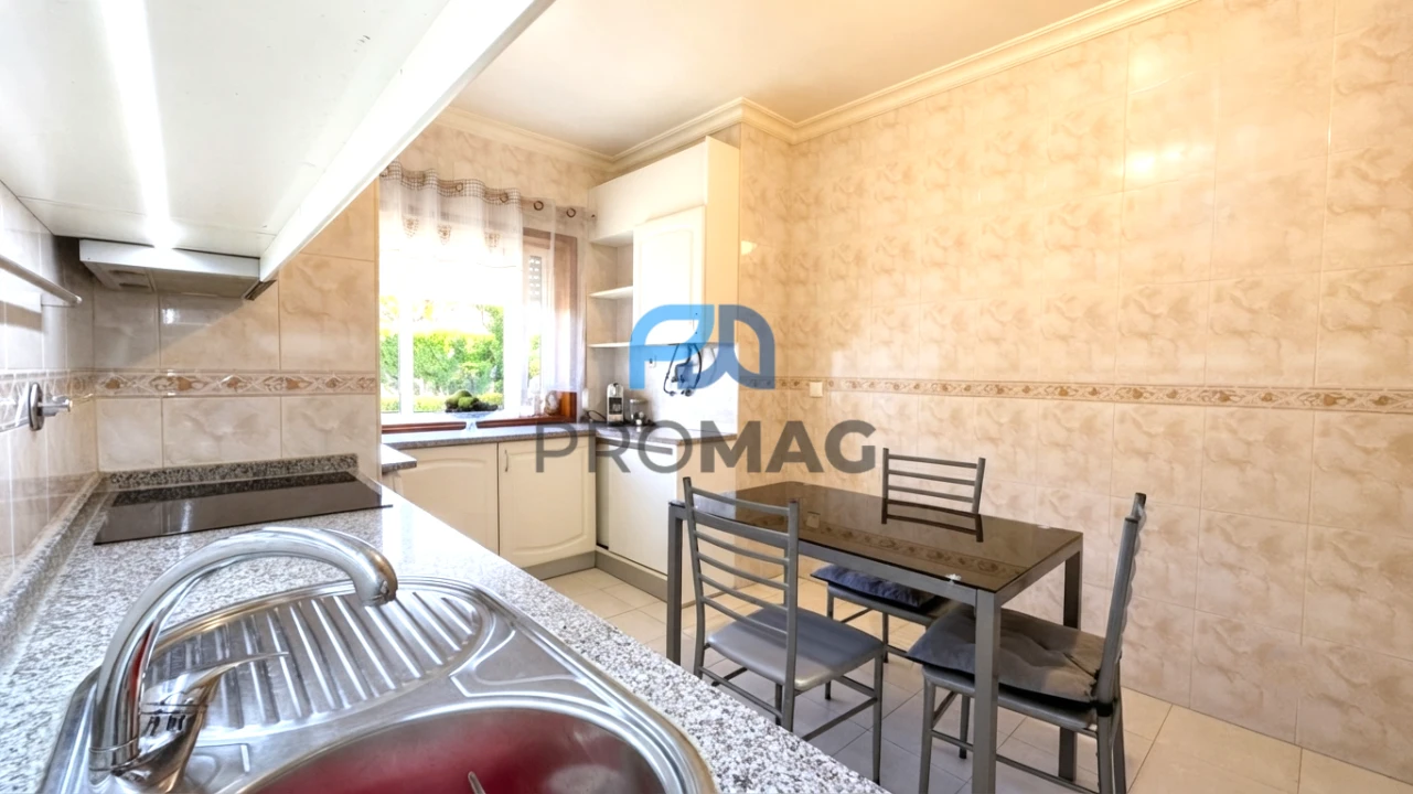 Apartamento T2 para Venda em Fânzeres e São Pedro da Cova Foto 12