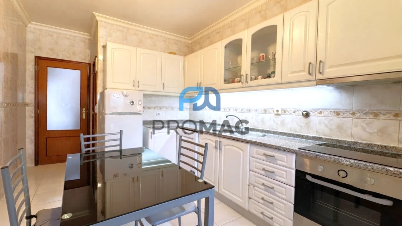 Apartamento T2 para Venda em Fânzeres e São Pedro da Cova Foto 11