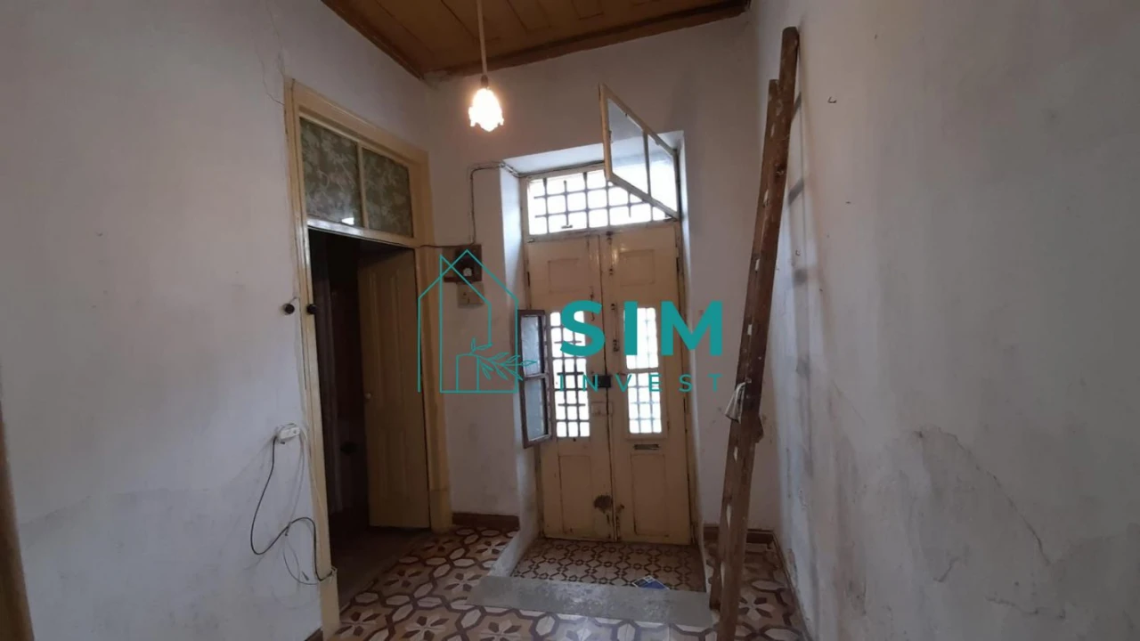 Moradia T2 para Venda em Faro (Sé e São Pedro) Foto 5