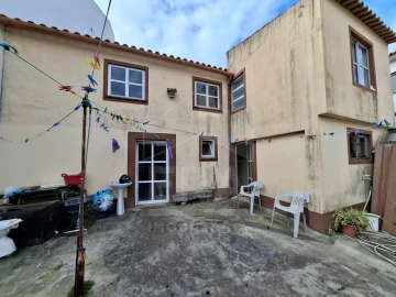 Moradia T4 para Venda em Apúlia e Fão