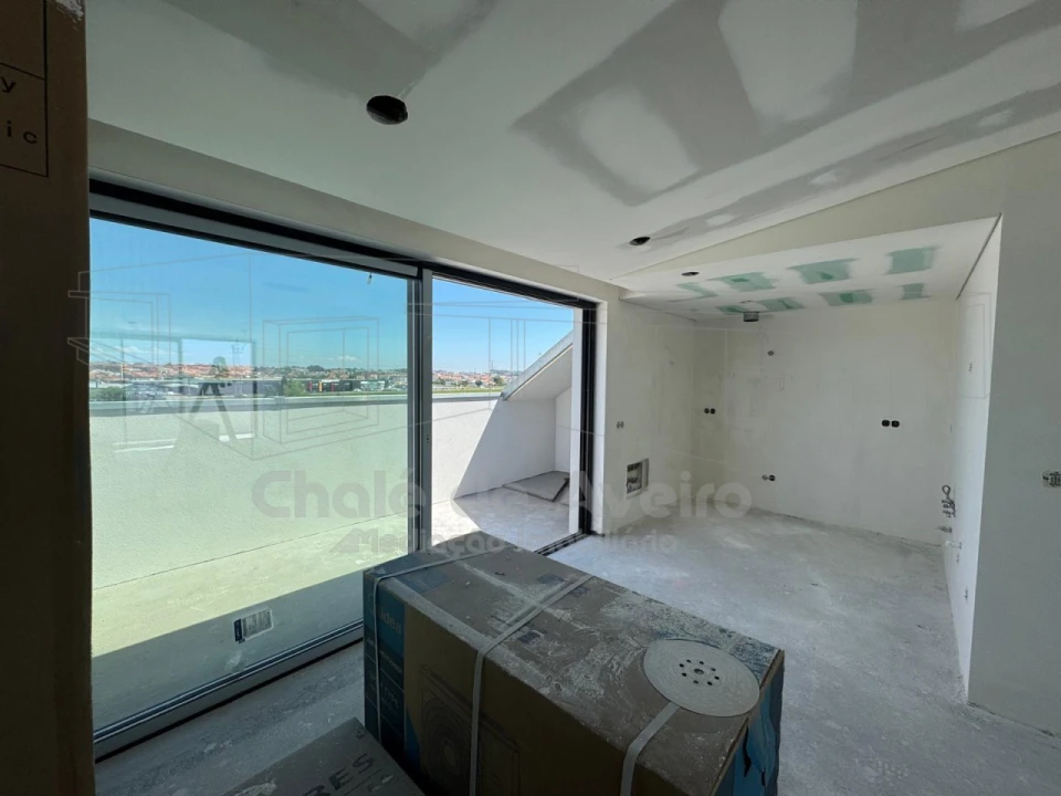 Apartamento T3 para Venda em Esgueira Foto 3