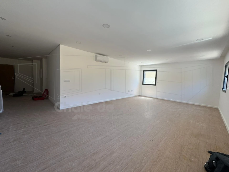 Apartamento T2 para Venda em Esgueira Foto 4