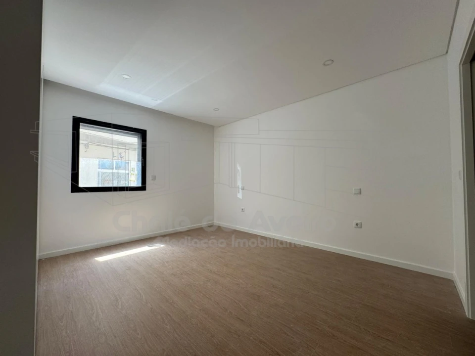 Apartamento T2 para Venda em Esgueira Foto 7