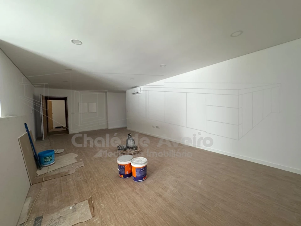 Apartamento T2 para Venda em Esgueira Foto 5