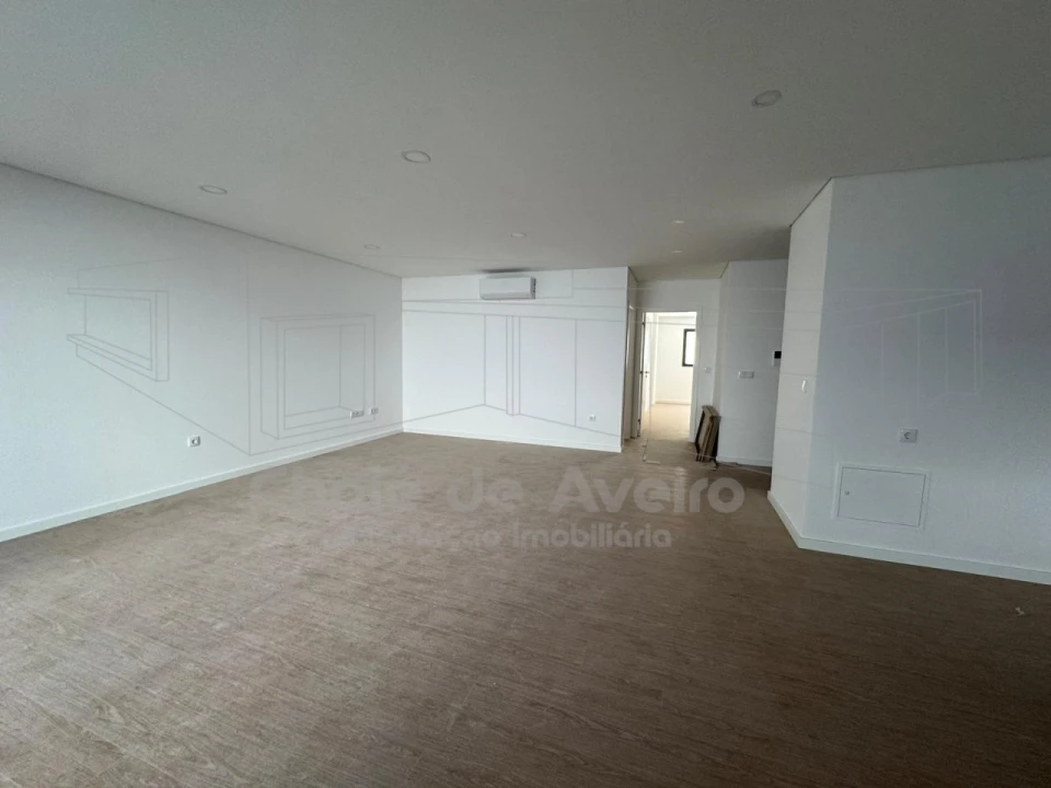 Apartamento T2 para Venda em Esgueira Foto 7