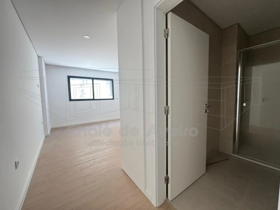 Apartamento T2 para Venda em Esgueira Foto 12