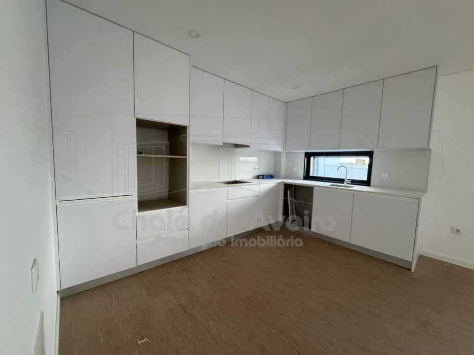 Apartamento T2 para Venda em Esgueira Foto 1