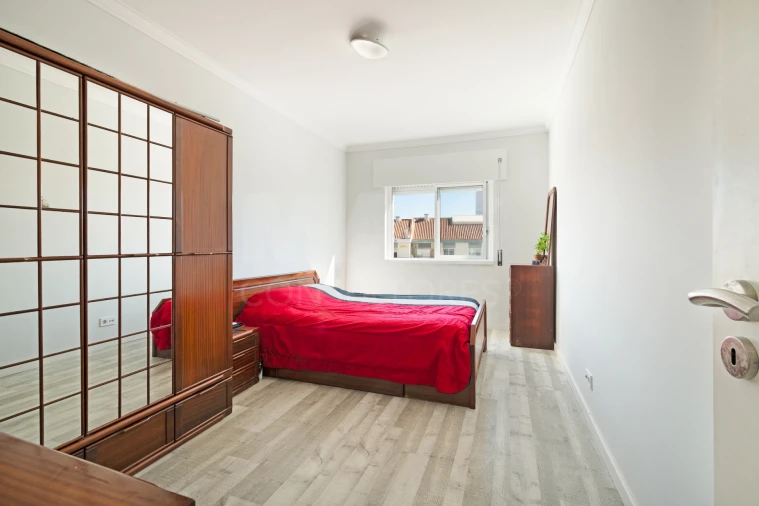 Apartamento T3 para Venda em Amora Foto 3