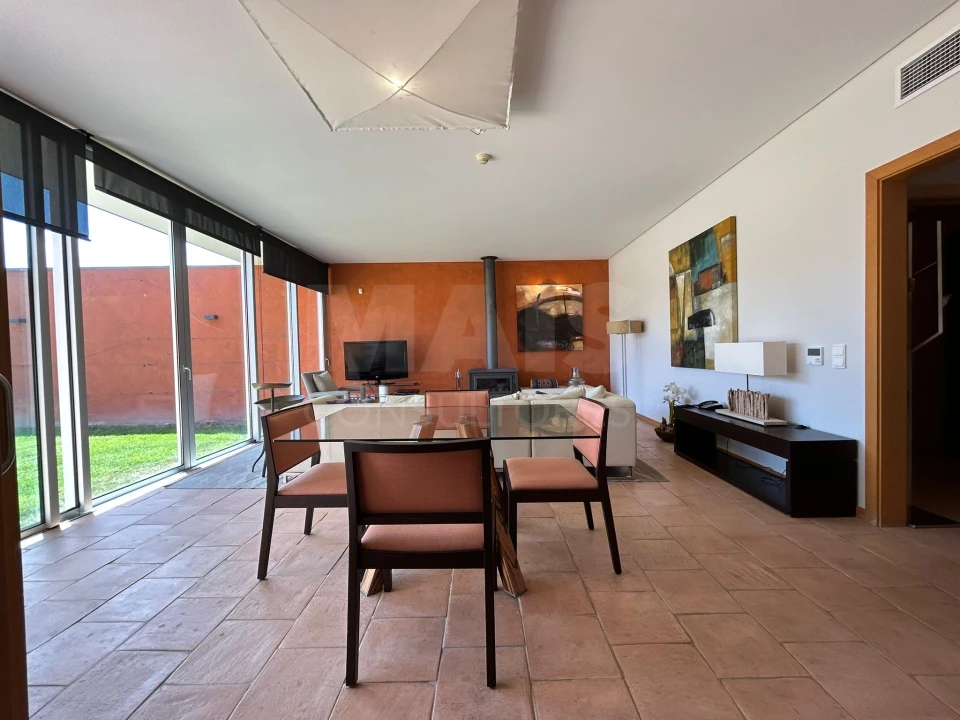 Moradia T1 para Arrendamento em Vau Foto 4