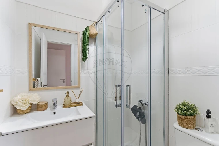Apartamento T3 para Venda em Caparica e Trafaria Foto 7
