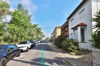 Moradia T2 para Venda em Olivais