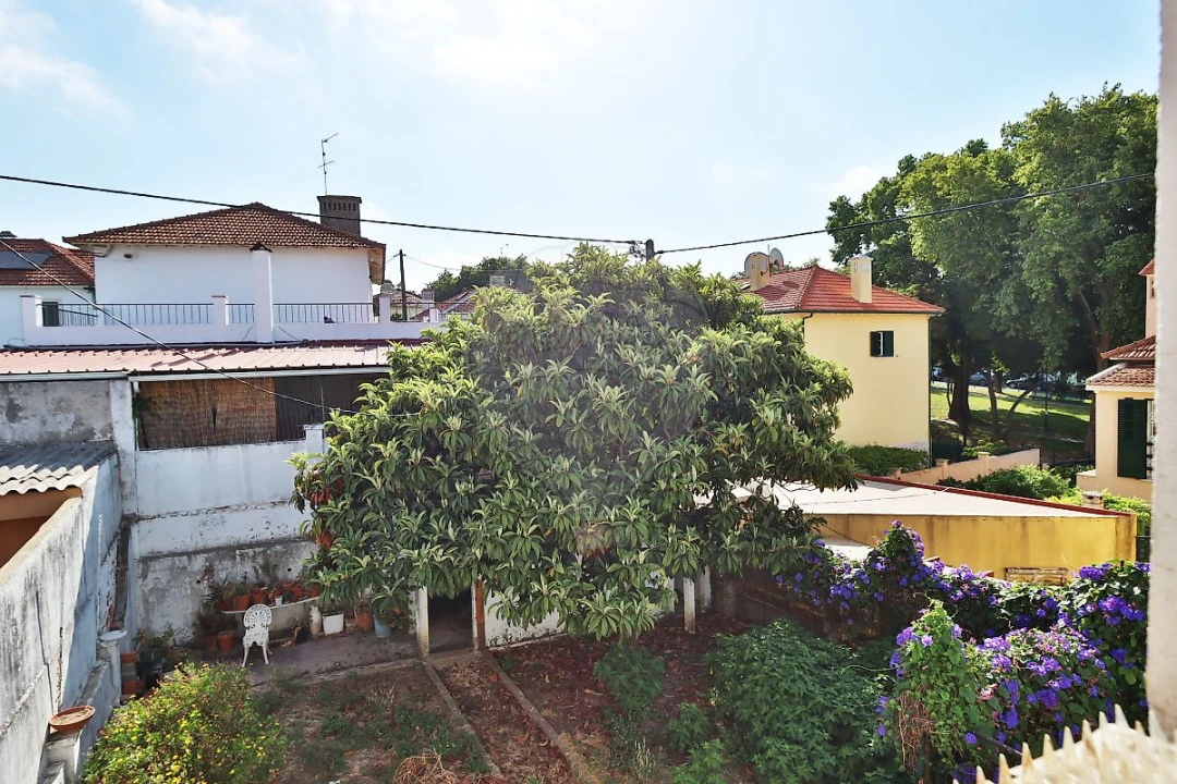 Moradia T2 para Venda em Olivais Foto 10