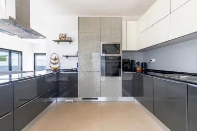 Moradia T4 para Venda em Silveira