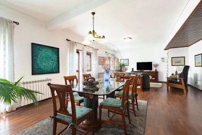Apartamento T5 para Venda em Santa Maria, São Pedro e Matacães