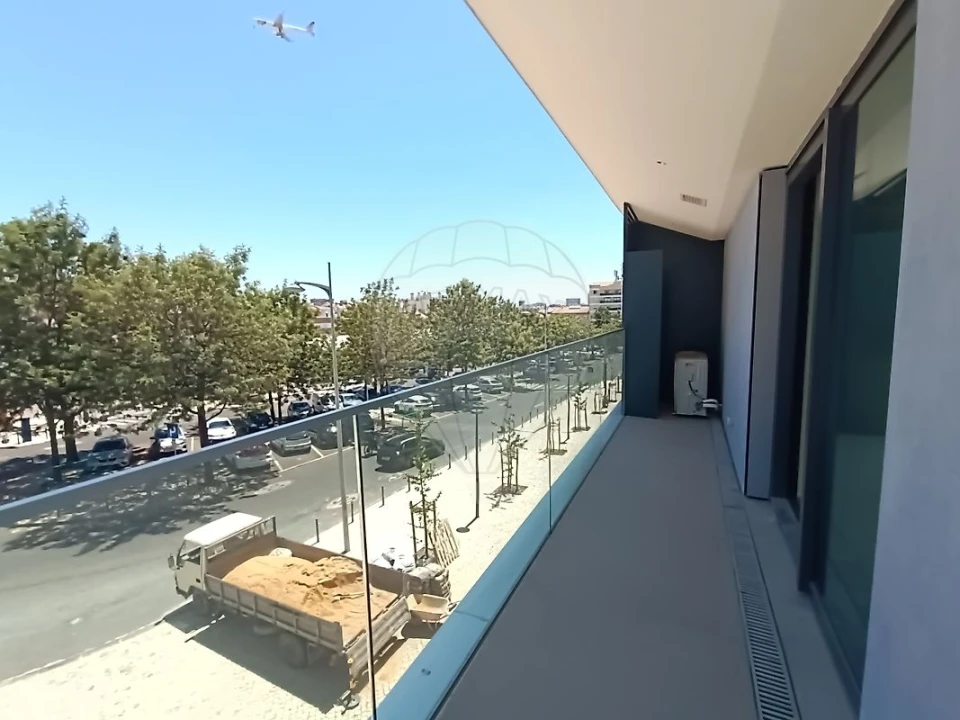 Apartamento T1 para Arrendamento em Avenidas Novas Foto 10