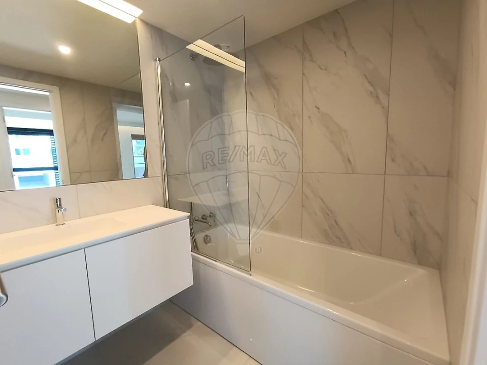 Apartamento T1 para Arrendamento em Avenidas Novas Foto 15