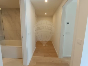 Apartamento T1 para Arrendamento em Avenidas Novas