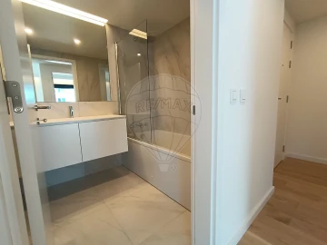 Apartamento T1 para Arrendamento em Avenidas Novas