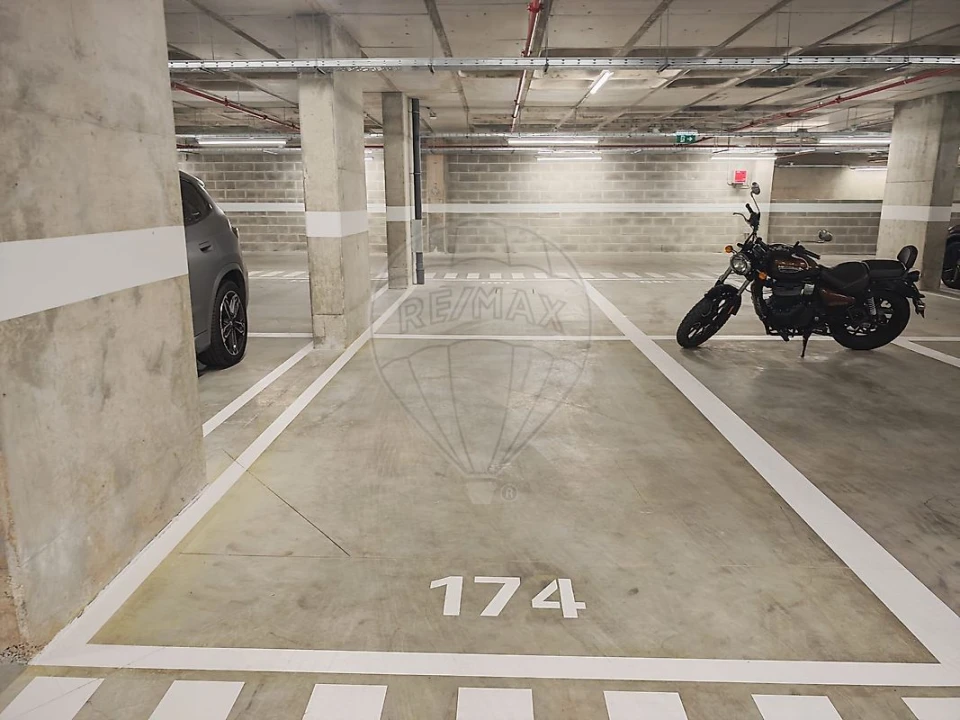 Apartamento T1 para Arrendamento em Avenidas Novas Foto 3