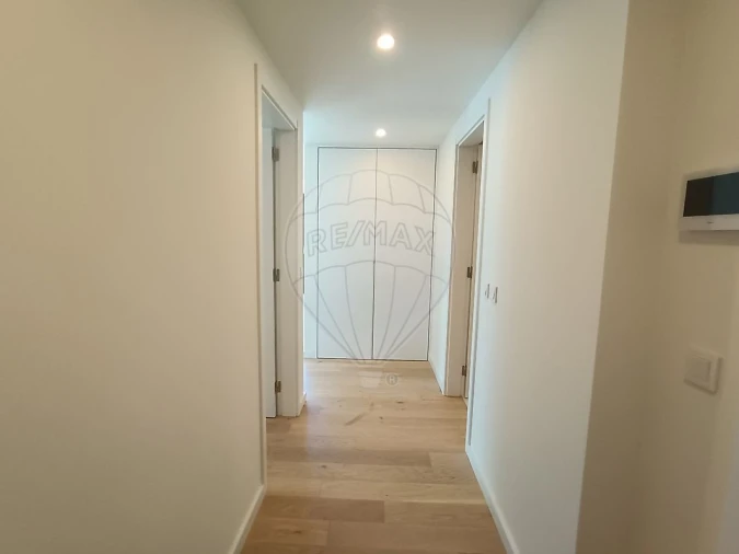 Apartamento T1 para Arrendamento em Avenidas Novas Foto 17