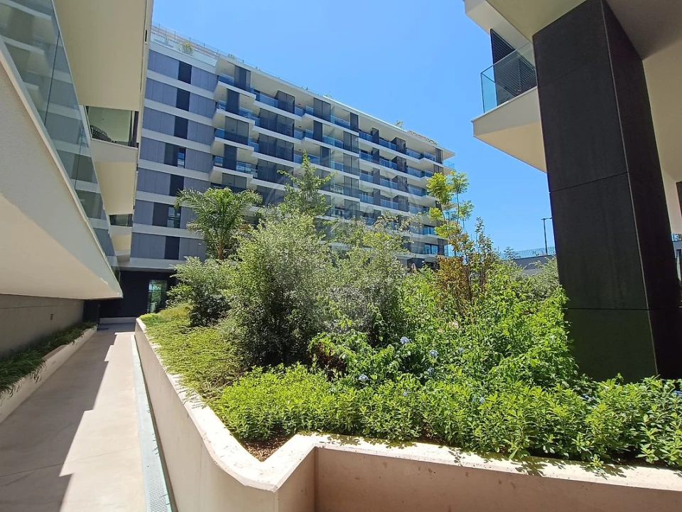 Apartamento T1 para Arrendamento em Avenidas Novas Foto 25