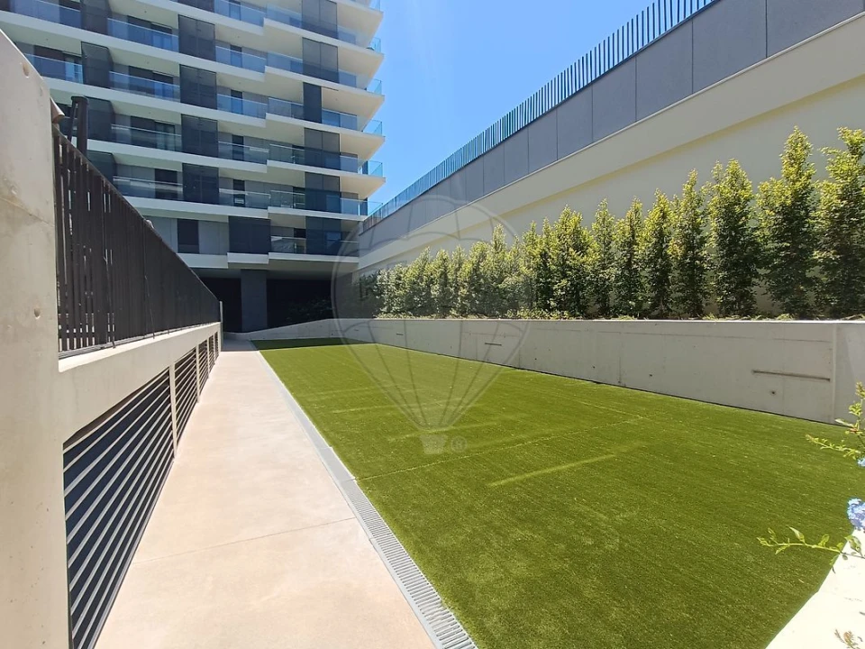 Apartamento T1 para Arrendamento em Avenidas Novas Foto 28