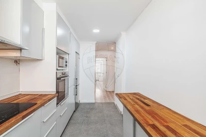 Apartamento T2 para Venda em Odivelas