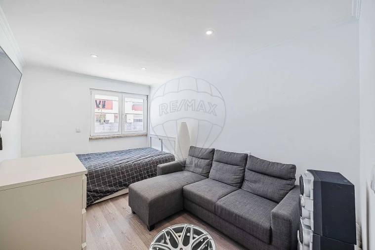 Apartamento T2 para Venda em Odivelas Foto 31