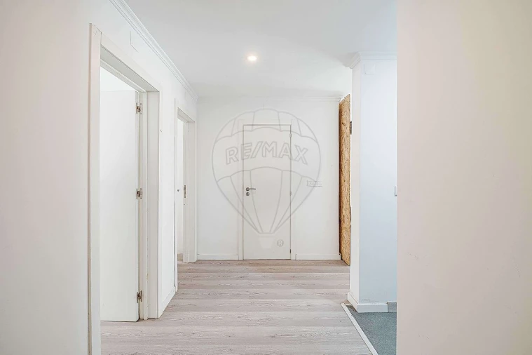 Apartamento T2 para Venda em Odivelas Foto 21