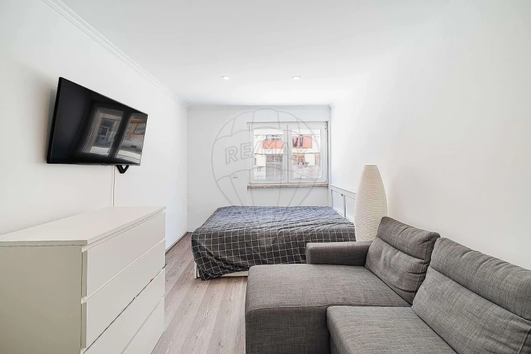 Apartamento T2 para Venda em Odivelas Foto 29