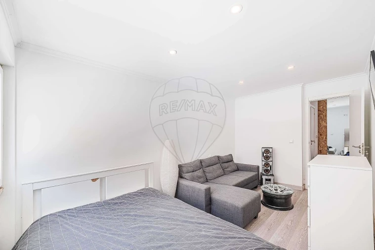 Apartamento T2 para Venda em Odivelas Foto 27
