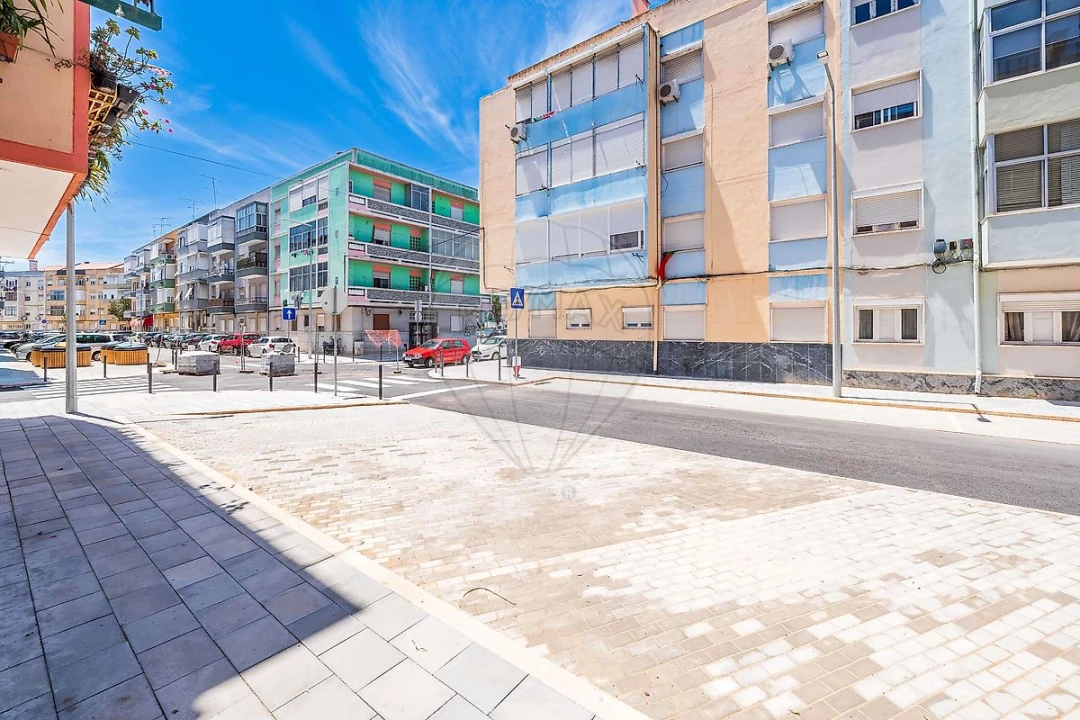 Apartamento T2 para Venda em Odivelas Foto 8