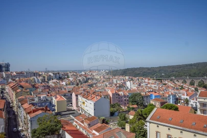 Apartamento T5 para Venda em Campolide