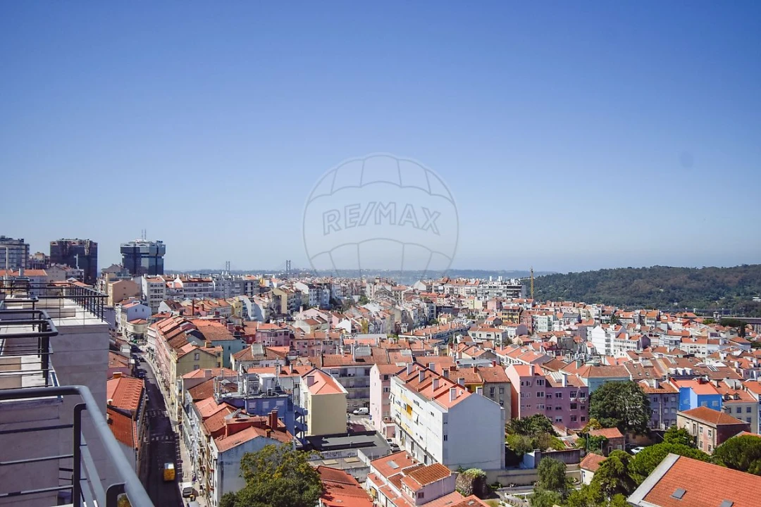 Apartamento T5 para Venda em Campolide Foto 35