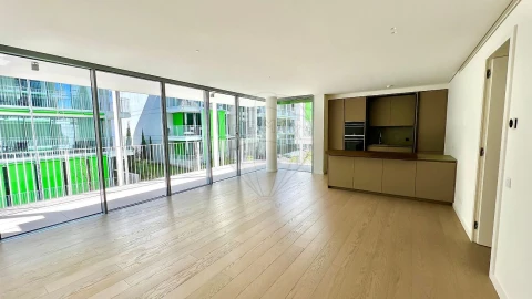 Apartamento T2 para Arrendamento em Marvila