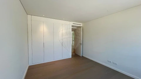 Apartamento T2 para Arrendamento em Marvila