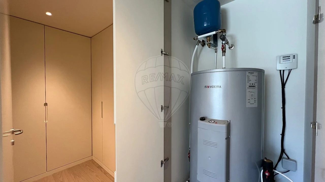 Apartamento T2 para Arrendamento em Marvila Foto 12
