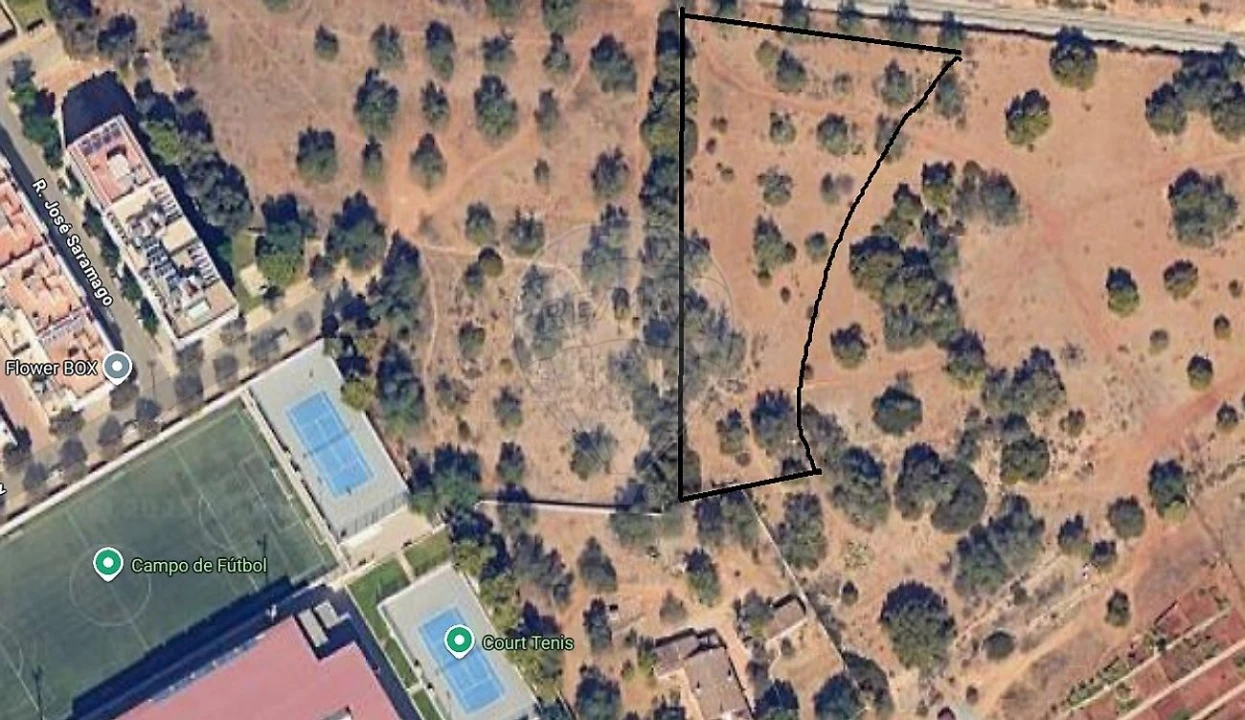 Terreno para Venda em Tavira (Santa Maria e Santiago) Foto 1
