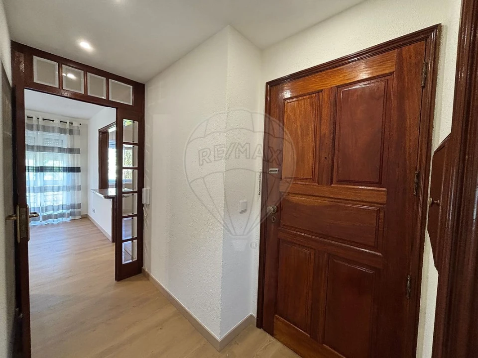 Apartamento T2 para Arrendamento em Ovar, São João, Arada e São Vicente de Pereira Jusã Foto 13